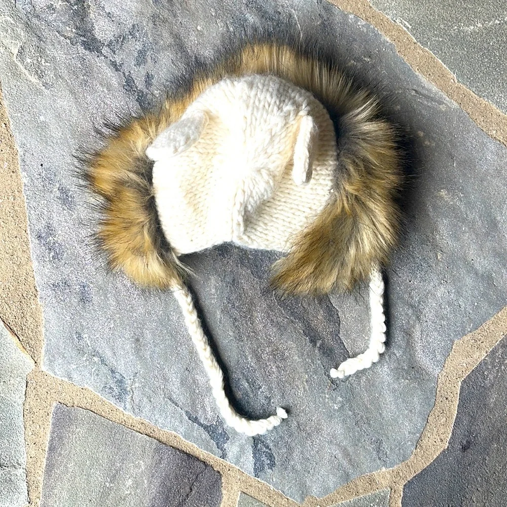 THE BLUEBERRY HILL Lennon Lion Bonnet With Faux Fur, Cream
